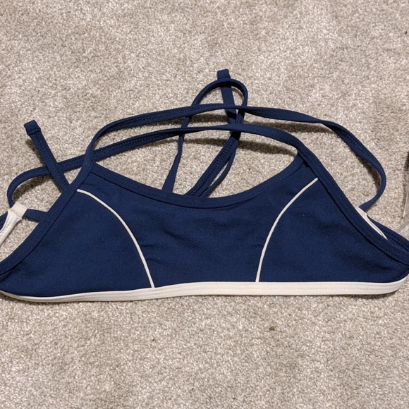 NEW WITH TAGS Jolyn Aaron Bikini top - Picture 3 of 4